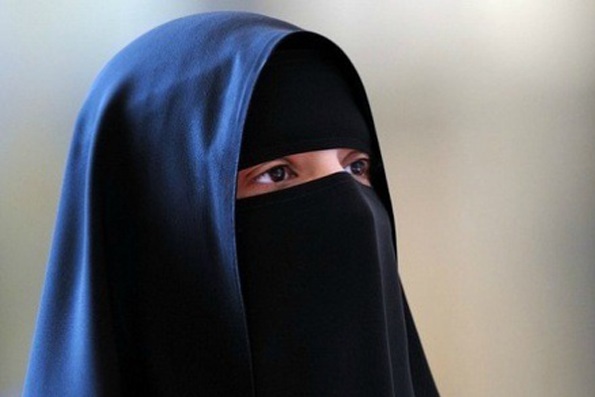 Müsəlman ölkəsi niqabı qadağan edəcək