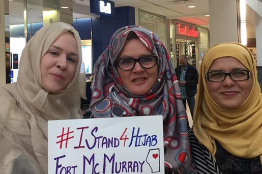 Non-Muslim Canadian Women Wear Headscarf for a Month