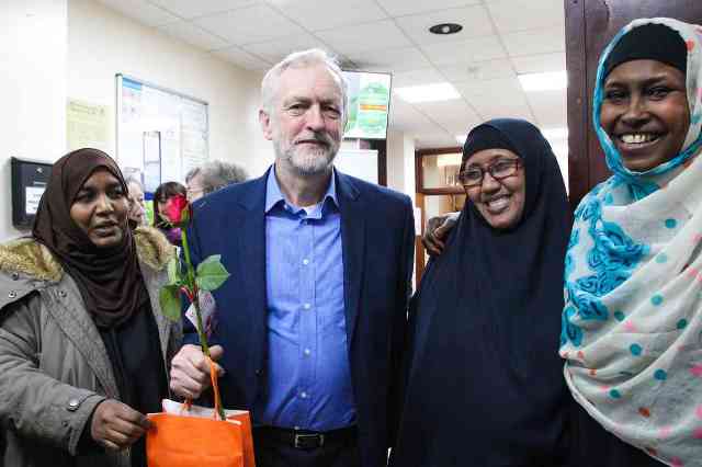 UK Mosques Open Their Doors as Jeremy Corbyn Sends Message to Trump