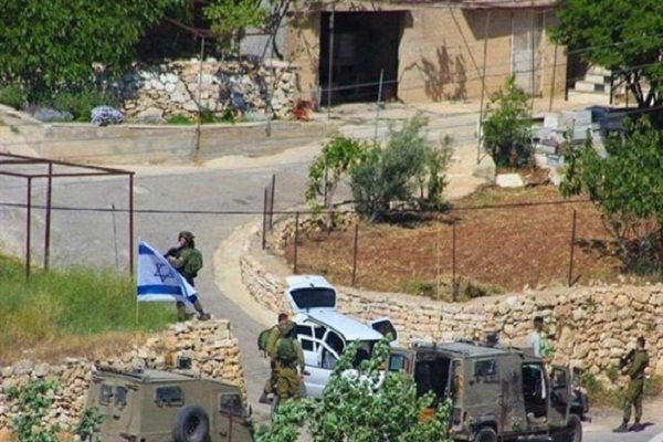 Zionist Forces Shoot Palestinians in Village Near Ramallah