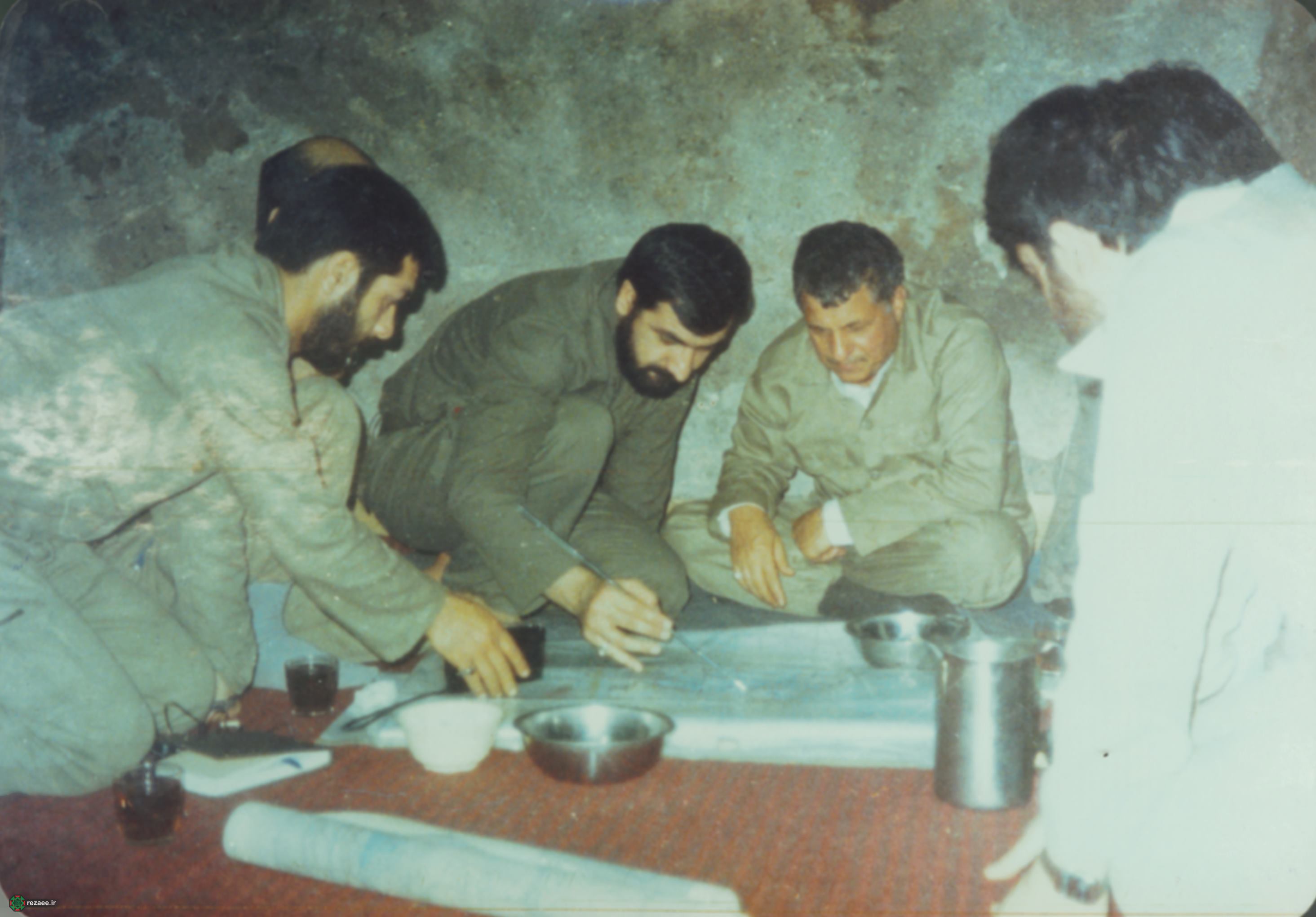 تصاویر کمتر دیده شده از حضور مرحوم آیت‌الله هاشمی رفسنجانی در جبهه