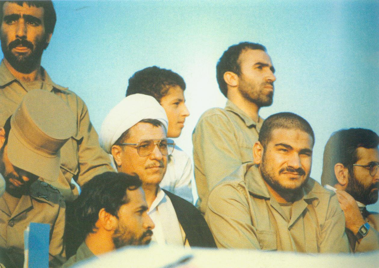 تصاویر کمتر دیده شده از حضور مرحوم آیت‌الله هاشمی رفسنجانی در جبهه