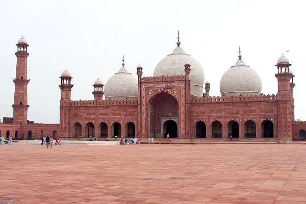 Arsitek Sejumlah Masjid di Pakistan/ Dari Desain Bentuk Tenda sampai Kubah Terbesar (Bagian 1)
