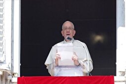 بابا الفاتيكان يذكر فلسطين ويتجاهل "إسرائيل" خلال صلاته الأحد