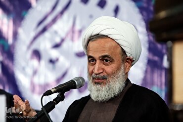 Sionist rejimi dəstəkləyən malların boykotu İslam ümmətinin müstəqilliyinin rəmzidir