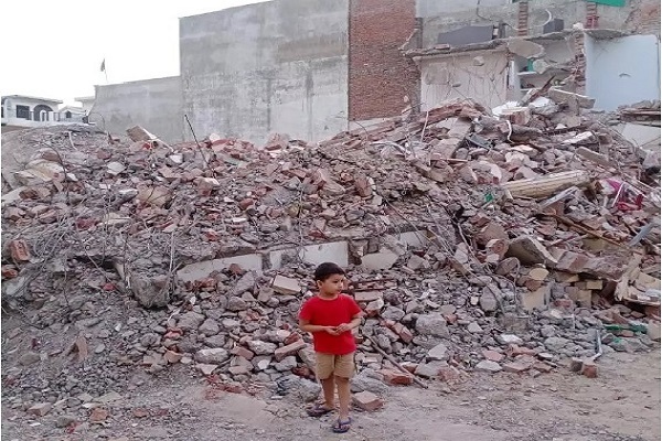 Zerstörung muslimischer Häuser in Indien; Erinnerung an Unterdrückungspolitik Israels