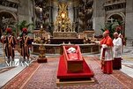 Kritik am demütigenden Verhalten des zionistischen Regimes in der Bestattung des Papstes