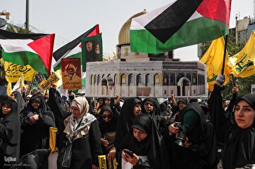 In Pictures: Iranians Rally in Support of Gaza