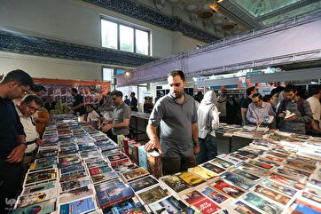 Photo Gallery: 36th Tehran International Book Fair
