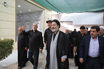 Amid Arbaeen Pilgrimage Surge, Top Iranian Official Visits Khosravi Border Crossing  
