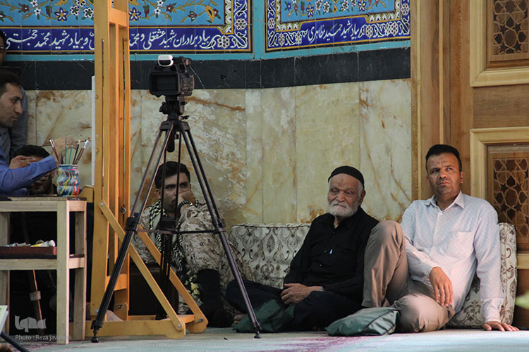 مراسم قرائت قرآن به یادبود شهید محسن حججی در مسجد جامع نجف آباد