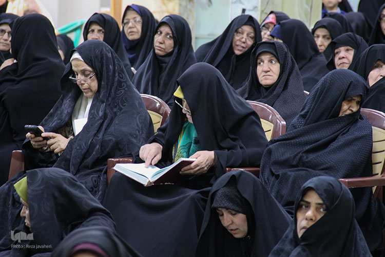 مراسم قرائت قرآن به یادبود شهید محسن حججی در مسجد جامع نجف آباد