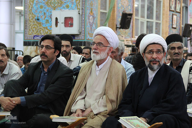 مراسم قرائت قرآن به یادبود شهید محسن حججی در مسجد جامع نجف آباد