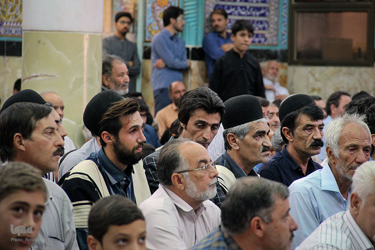 مراسم قرائت قرآن به یادبود شهید محسن حججی در مسجد جامع نجف آباد