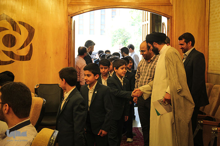 رونمایی از محصولات تربیتی حوزه علمیه