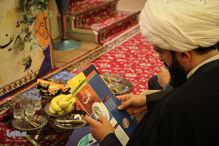 رونمایی از محصولات تربیتی حوزه علمیه