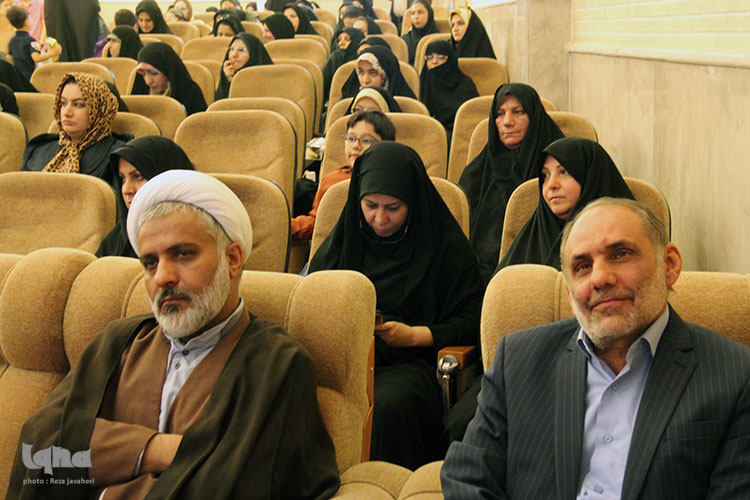 رونمایی از محصولات تربیتی حوزه علمیه