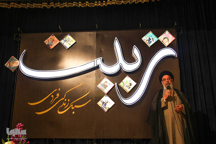 رونمایی از محصولات تربیتی حوزه علمیه