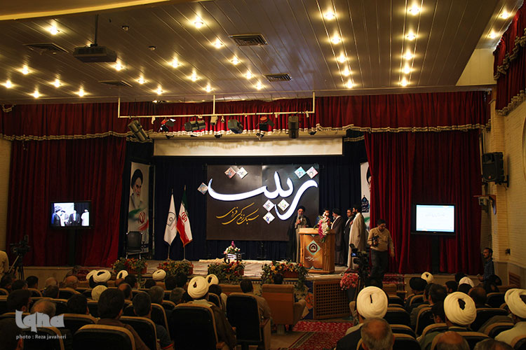 رونمایی از محصولات تربیتی حوزه علمیه