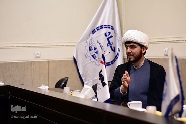 معنویت با فطرت انسان آمیخته شده است معنویت با فطرت انسان آمیخته شده است