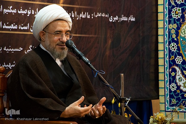 امام خمینی(ره) روح حیات ایمانی را در وجود ما زنده کرد