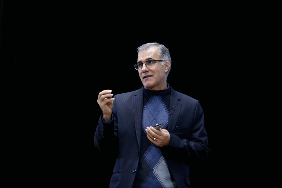 وضعیت موجود را بپذیریم و غر نزنیم / این نیز بگذرد