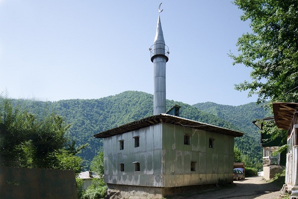 «آخو»؛ مسجدی که درب آن در موزه نگهداری می‌شود + عکس