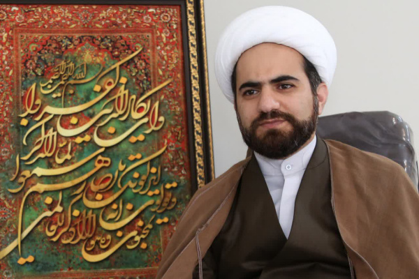 حجت&zwnj;الاسلام والمسلمین حامد اهتمام معاون فرهنگی و تبلیغی دفتر تبلیغات اسلامی اصفهان