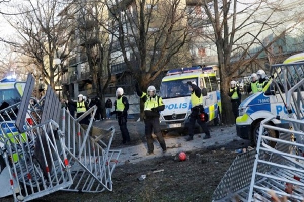 ادامه اعتراضات به هتک حرمت قرآن در سوئد