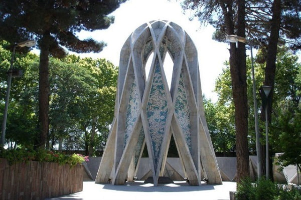 آرامگاه خیام نیشابوری