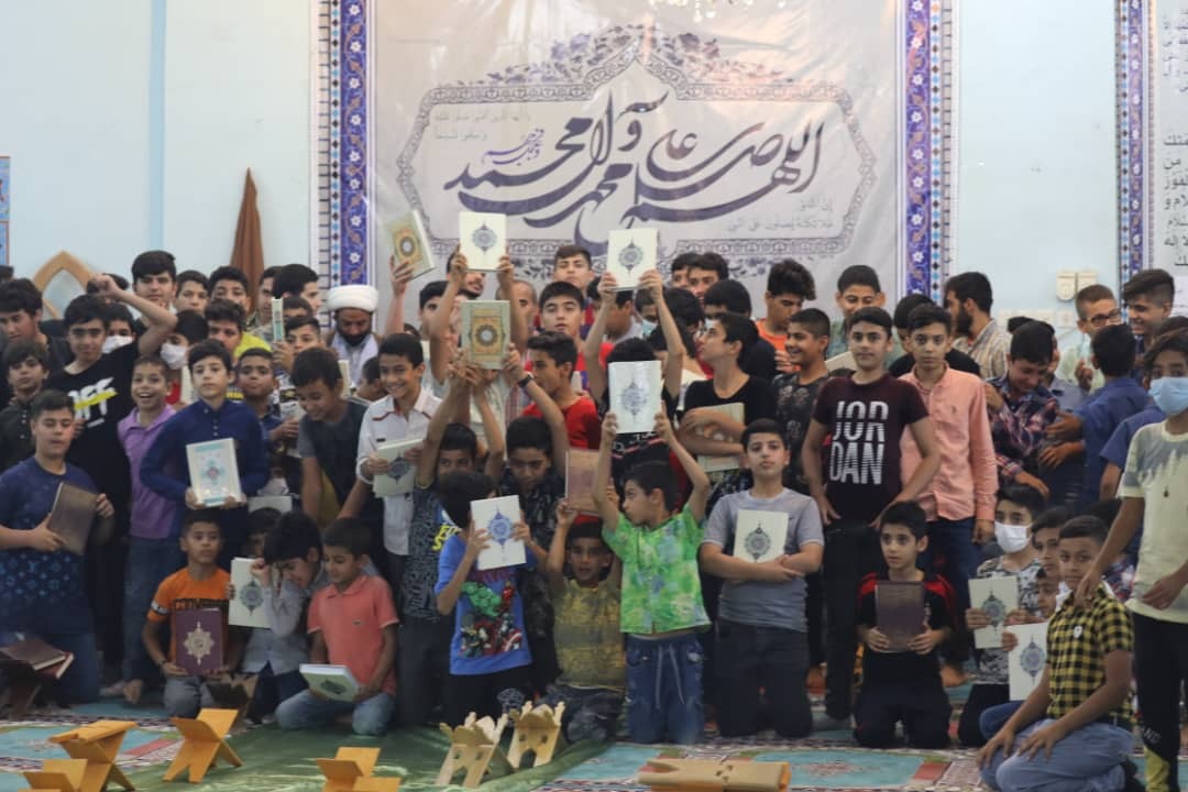 محفل قرآنی به یاد درگذشتگان حادثه آبادان در بندر ماهشهر برگزار شد + عکس