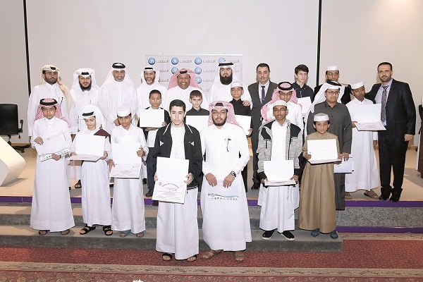 مسابقات قرائت قرآن دانش‌آموزان قطری برگزار شد