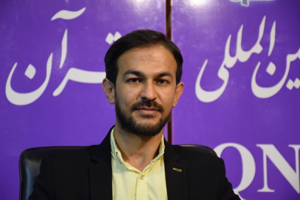 عادل درخشان مدیر مرکز تخصصی حفظ قرآن مؤسسه الهادی اصفهان عادل درخشان مدیر مرکز تخصصی حفظ قرآن مؤسسه الهادی اصفهان