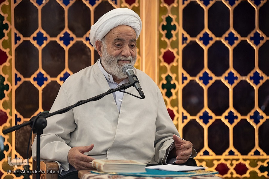 حجت‌الاسلام محسن قرائتی استاد و مفسر قرآن