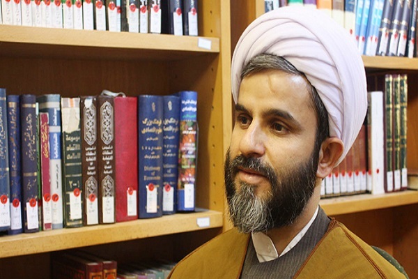 فرج‌الله هدایت‌نیا عضو هیئت علمی پژوهشگاه فرهنگ و اندیشه اسلامی