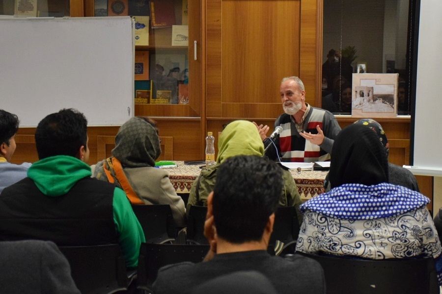 نشست «فرهنگ عامه اصفهان» در مرکز اصفهان‌شناسی و خانه ملل