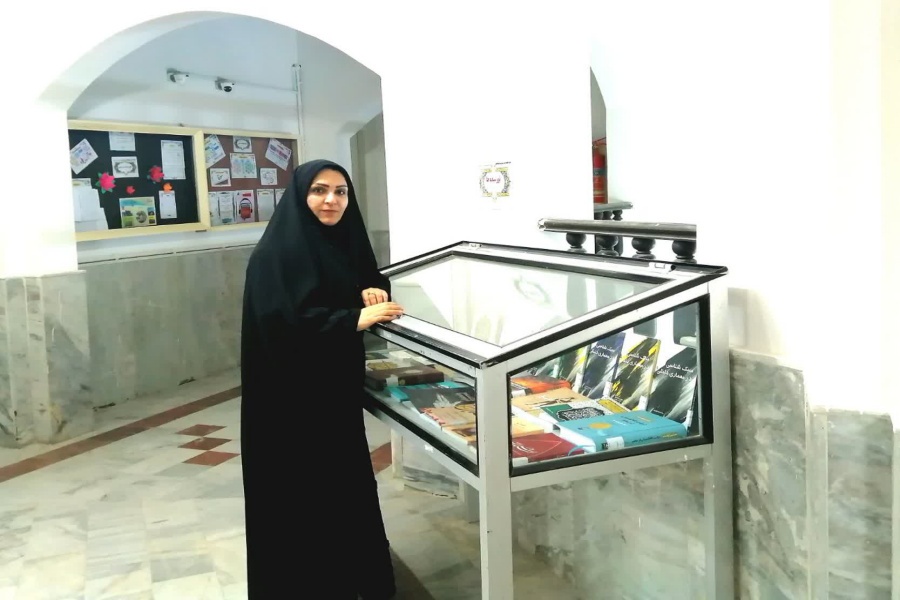 راضیه غلامرضازاده نویسنده و کارگردان نمایش «ایران جان»