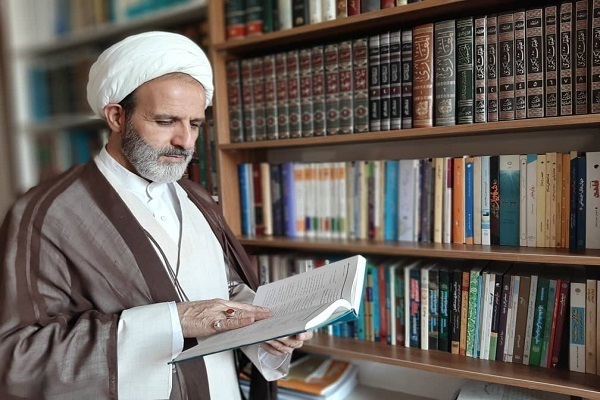 علی غلامی عضو هیئت علمی گروه معارف اسلامی دانشگاه علوم پزشکی اصفهان