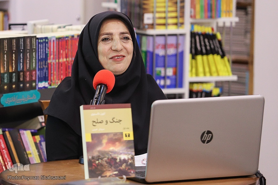 نشست گفت‌وگو درباره رمان جنگ و صلح