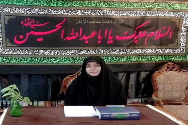 فاطمه میرزایی حافظ کل و داور مسابقات قرآن