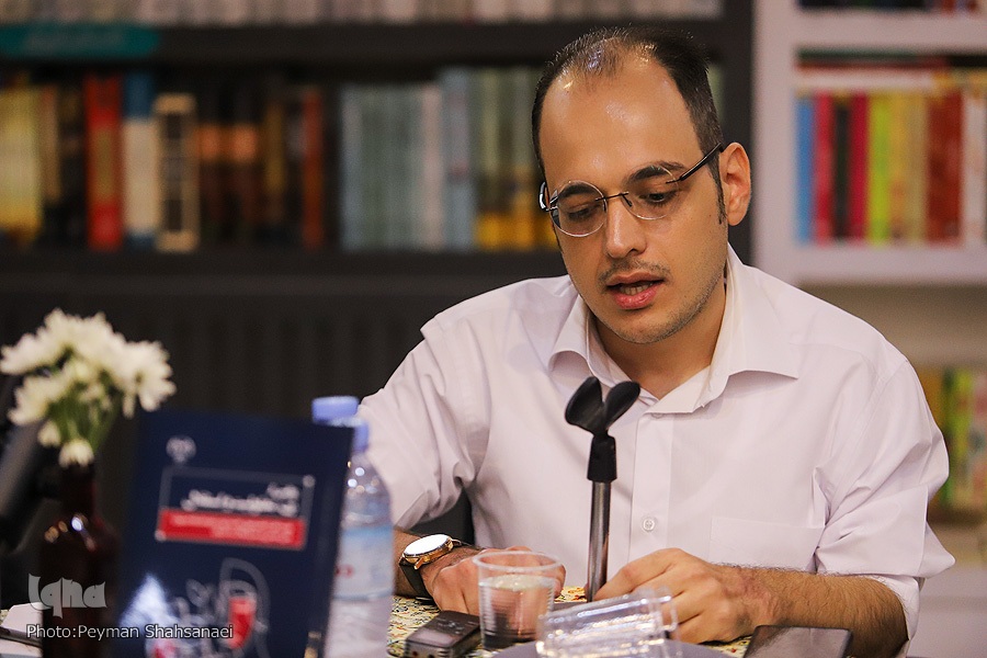 نشست نقد و بررسی کتاب «روایتی از زن، معلولیت و استقلال» نشست نقد و بررسی کتاب «روایتی از زن، معلولیت و استقلال»