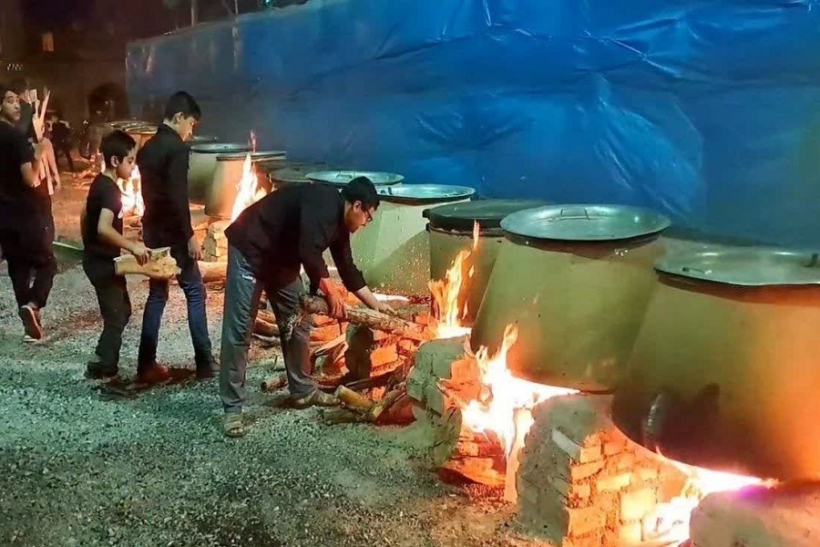 مراسم چهل دیگ در نایین