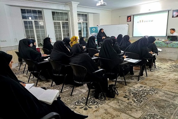 خانه قرآن و عترت سردار دلها در کاشان خانه قرآن و عترت سردار دلها در کاشان