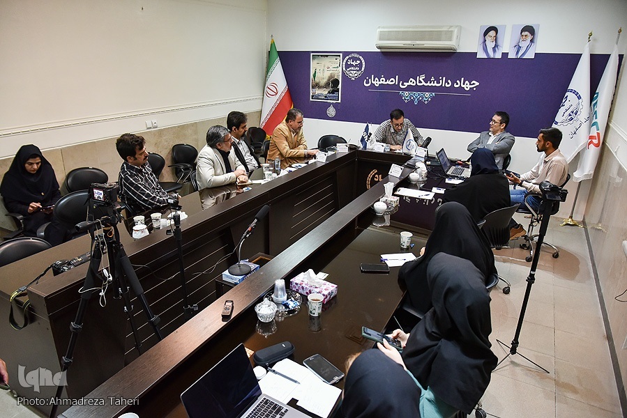 نشست تحلیلی «فلسطین از گذشته تا آینده» در جهاددانشگاهی واحد اصفهان نشست تحلیلی «فلسطین از گذشته تا آینده» در جهاددانشگاهی واحد اصفهان