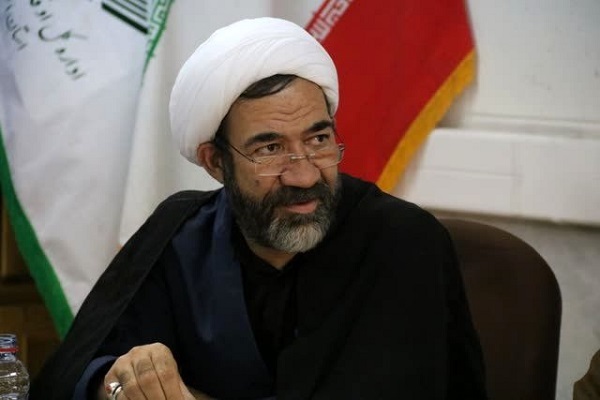 اصغر توسلی معاون امور ثبتی و حقوقی اداره‌کل اوقاف و امور خیریه استان اصفهان