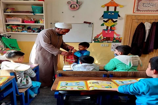 مهد و پیش‌دبستانی شکوفه‌های امید در کاشان