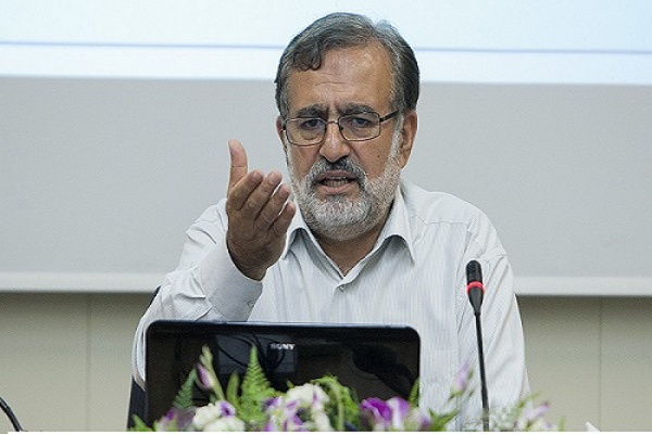 حسن بنیانیان کارشناس فرهنگی