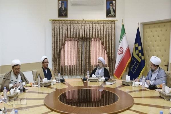 تکریم بزرگان کمک به حفظ شخصیت تاریخی ملت‌هاست