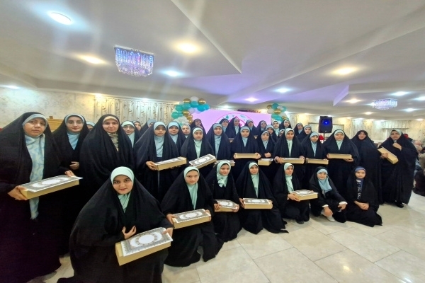 گروه محیا در پایگاه بسیج سمانه کاشان