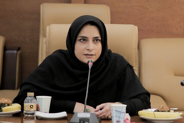 حسنا محمدزاده شاعر و مدرس دانشگاه